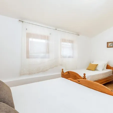 Apartment Fuer 5 Personen Ca 45 Qm In Fazana-surida, Istrien Istrische Riviera