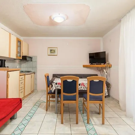 Fuer 5 Personen Ca 45 Qm In Fazana-surida, Istrien Istrische Riviera Apartment Valbandon