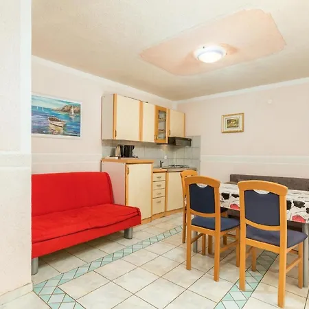 Apartment Fuer 5 Personen Ca 45 Qm In Fazana-surida, Istrien Istrische Riviera *